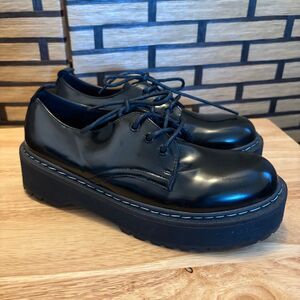 Pop Black Platform Shoes‎ Size 8